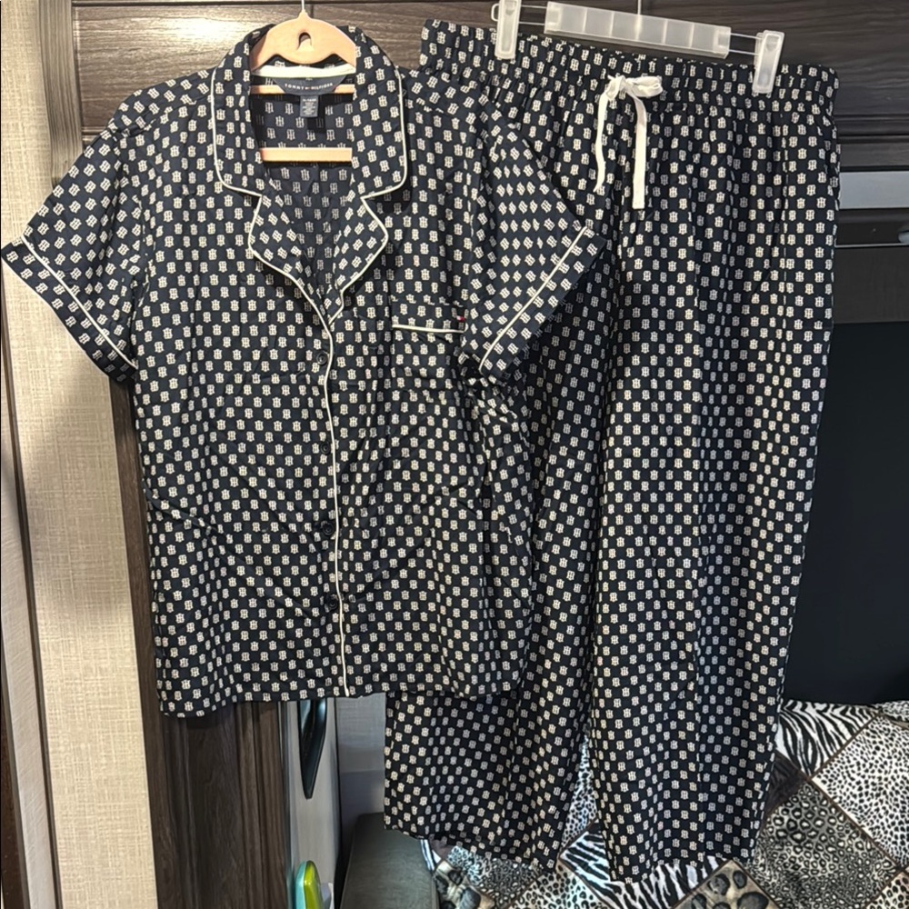 Tommy Hilfiger Navy and White Pajama Set